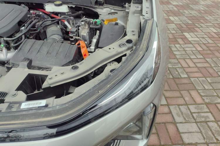 Used Geely Galaxy L7 2023 1.5T 115 km MAX Engine Bay Left