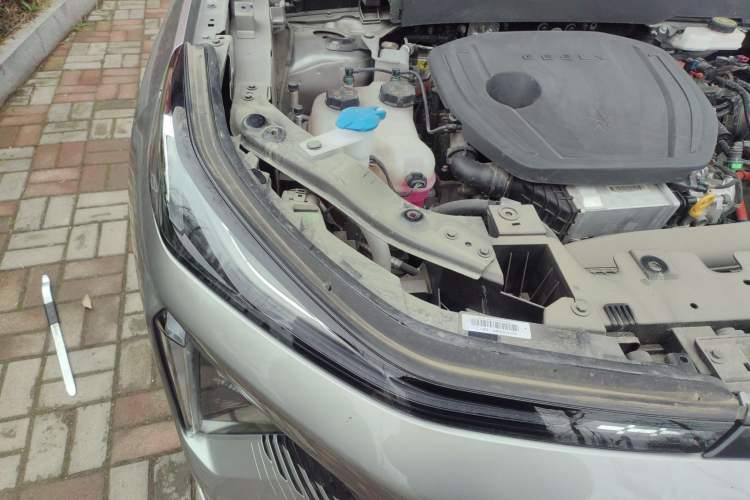 Used Geely Galaxy L7 2023 1.5T 115 km MAX Engine Bay Right
