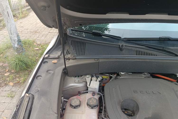 Used Geely Galaxy L7 2023 1.5T 55km PRO Engine Bay Right