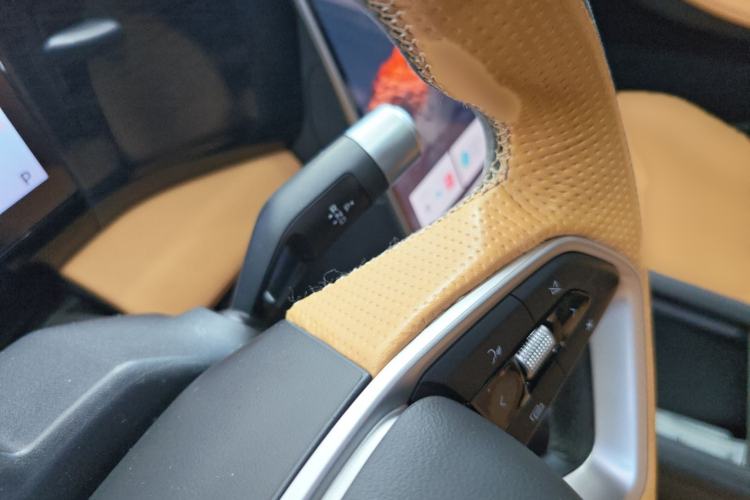 Used Geely Galaxy L7 2023 1.5T 115 km Starship Gear Lever