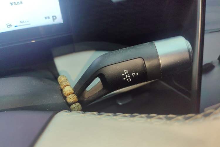 Used Geely Galaxy L7 2023 1.5T 115 km MAX Gear Lever