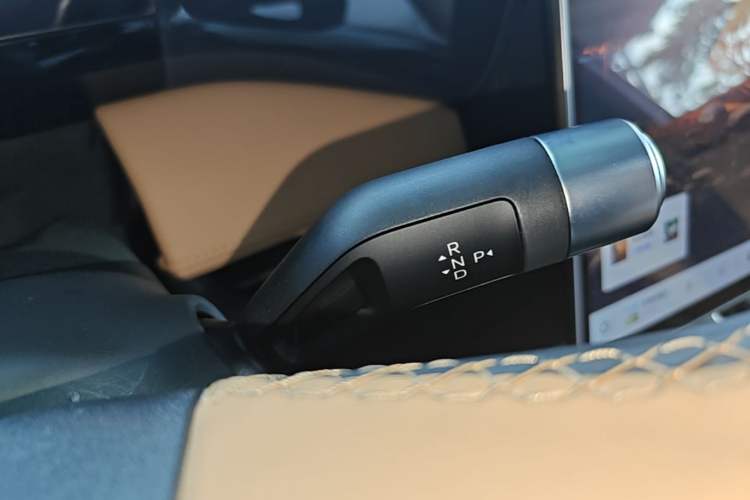 Used Geely Galaxy L7 2023 1.5T 115 km MAX Gear Lever