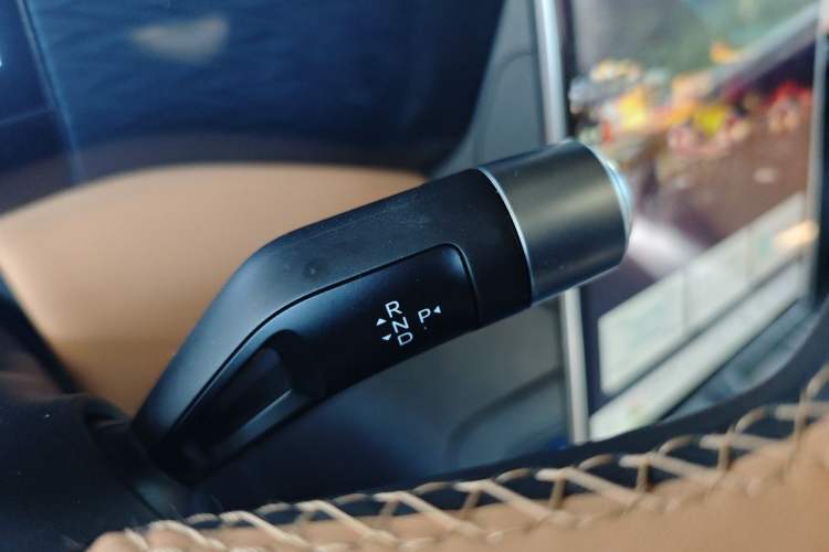 Used Geely Galaxy L7 2023 1.5T 115 km MAX Gear Lever