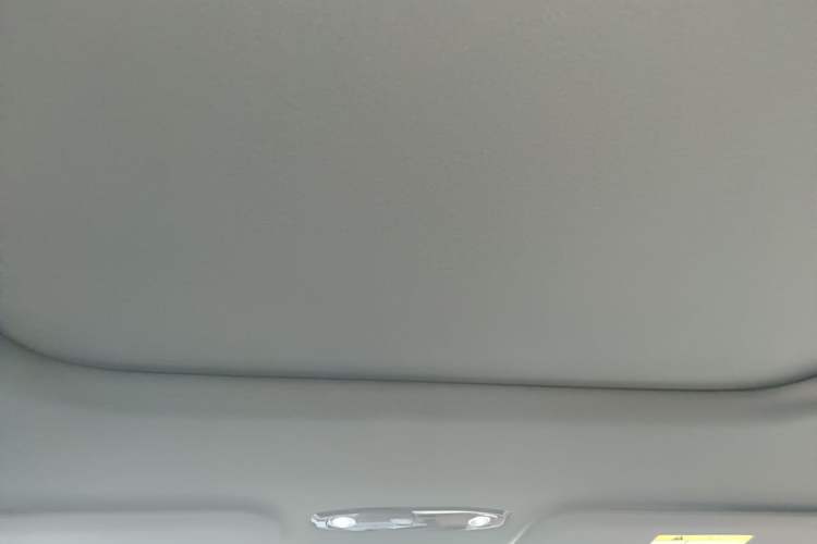Used Geely Galaxy L7 2023 1.5T 115 km PLUS Headliner