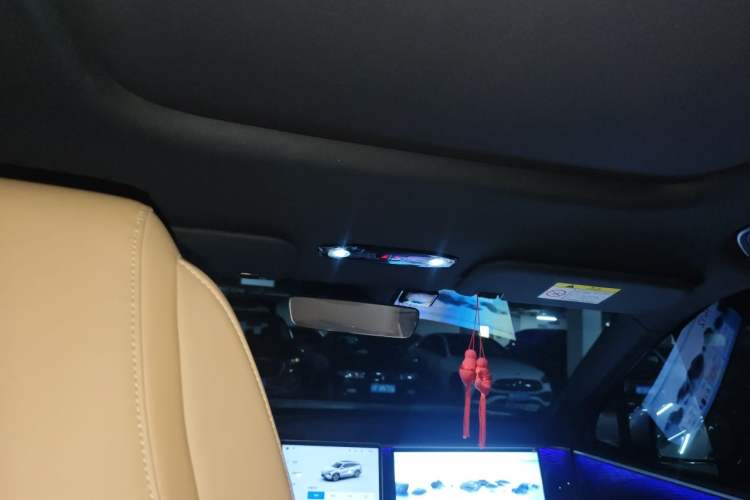 Used Geely Galaxy L7 2023 1.5T 115 km MAX Headliner