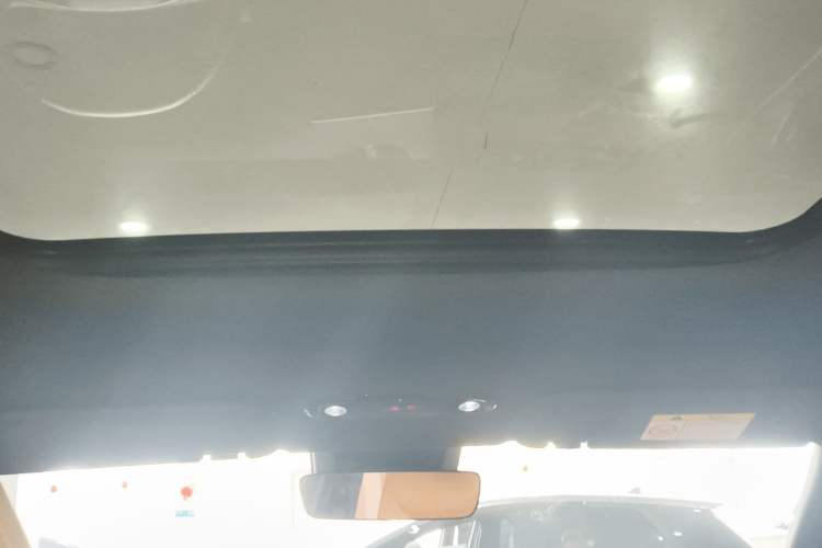 Used Geely Galaxy L7 2023 1.5T 115 km PLUS Headliner