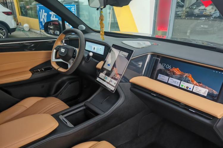 Used Geely Galaxy L7 2023 1.5T 115 km Starship Interior 3