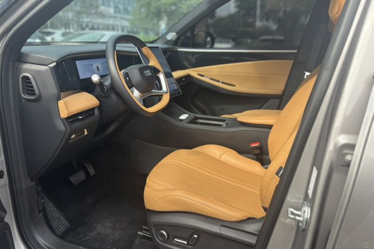 Used Geely Galaxy L7 2023 1.5T 115 km Starship Interior 7