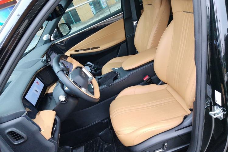 Used Geely Galaxy L7 2023 1.5T 115 km Starship Left Front Seat