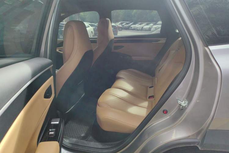 Used Geely Galaxy L7 2023 1.5T 115 km MAX Left Rear Seat