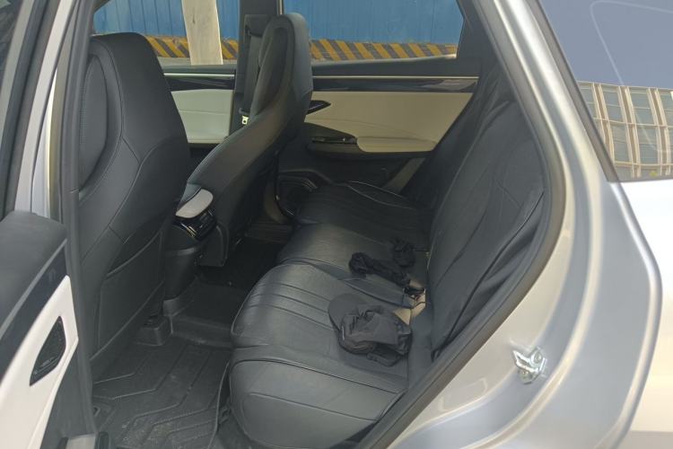 Used Geely Galaxy L7 2023 1.5T 115 km PLUS Left Rear Seat