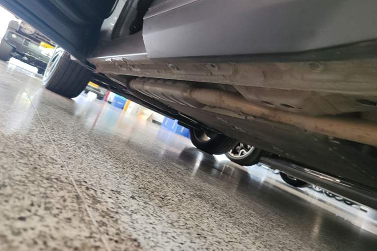 Used Geely Galaxy L7 2023 1.5T 115 km Starship Left Side Sill