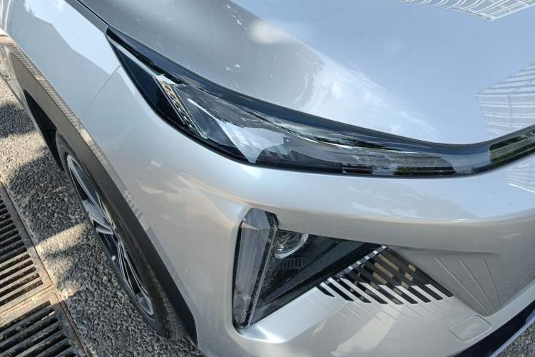 Used Geely Galaxy L7 2023 1.5T 115 km PLUS Right Front Headlight