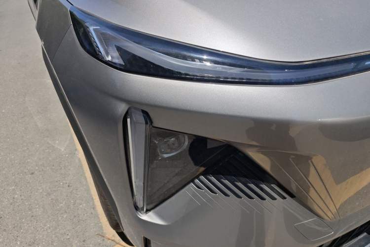 Used Geely Galaxy L7 2023 1.5T 115 km MAX Right Front Headlight