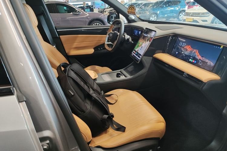 Used Geely Galaxy L7 2023 1.5T 115 km Starship Right Front Seat