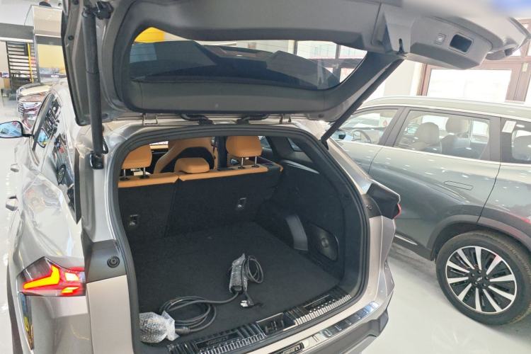 Used Geely Galaxy L7 2023 1.5T 115 km Starship Trunk