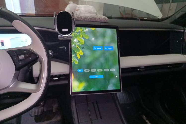 Used Geely Galaxy L7 2023 1.5T 115 km Starship Audio And AC Panel