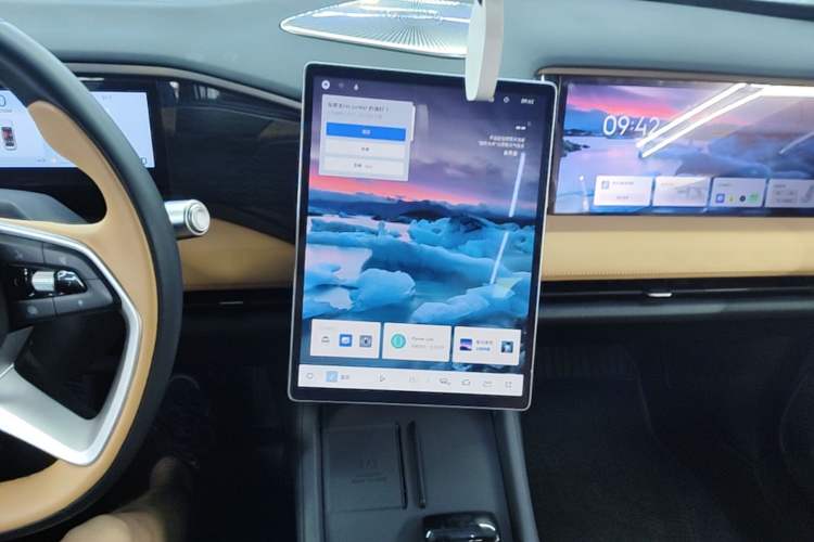 Used Geely Galaxy L7 2023 1.5T 115 km Starship Audio And AC Panel