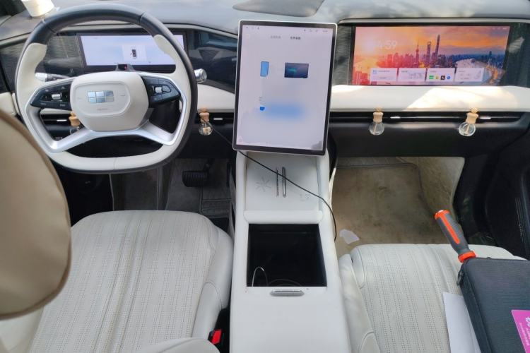 Used Geely Galaxy L7 2023 1.5T 115 km Starship Center Console