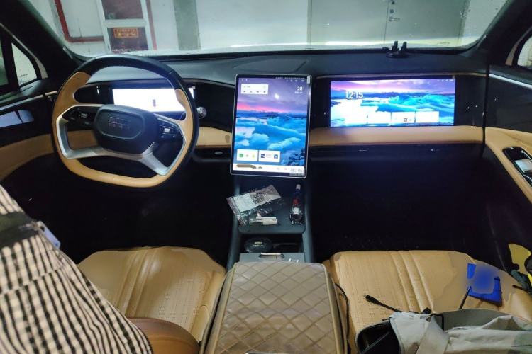 Used Geely Galaxy L7 2023 1.5T 115 km PLUS Center Console