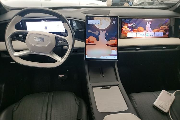 Used Geely Galaxy L7 2023 1.5T 115 km MAX Center Console