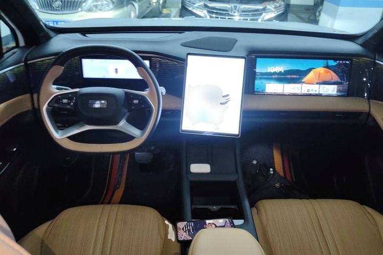 Used Geely Galaxy L7 2023 1.5T 115 km MAX Center Console