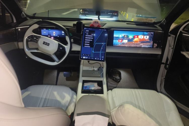 Used Geely Galaxy L7 2023 1.5T 115 km Starship Center Console