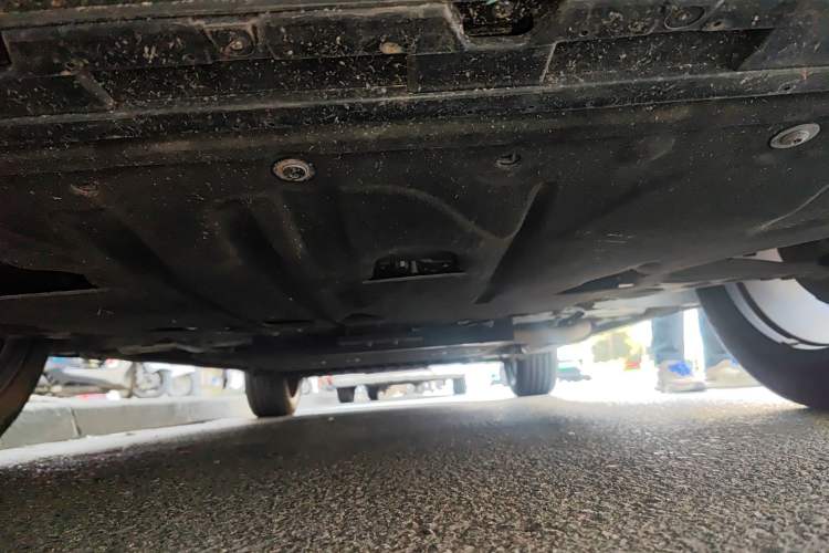 Used Geely Galaxy L7 2023 1.5T 115 km Starship Chassis Front