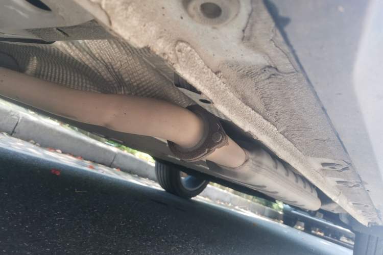 Used Geely Galaxy L7 2023 1.5T 115 km PLUS Chassis Front Left