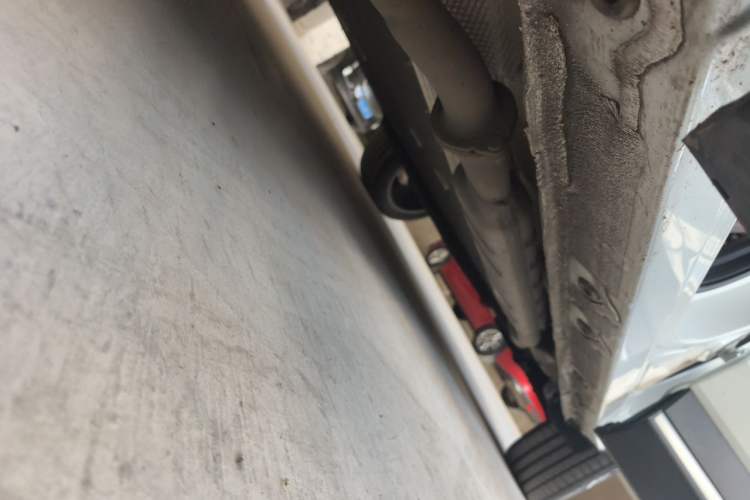 Used Geely Galaxy L7 2023 1.5T 115 km Starship Chassis Front Left
