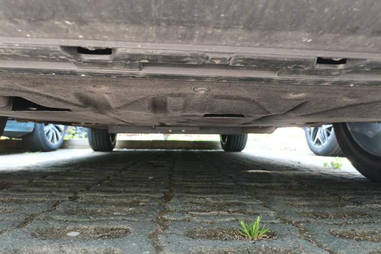 Used Geely Galaxy L7 2023 1.5T 115 km MAX Chassis Front