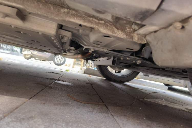 Used Geely Galaxy L7 2023 1.5T 115 km Starship Chassis Front Right