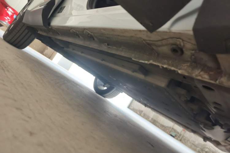 Used Geely Galaxy L7 2023 1.5T 115 km Starship Chassis Front Right