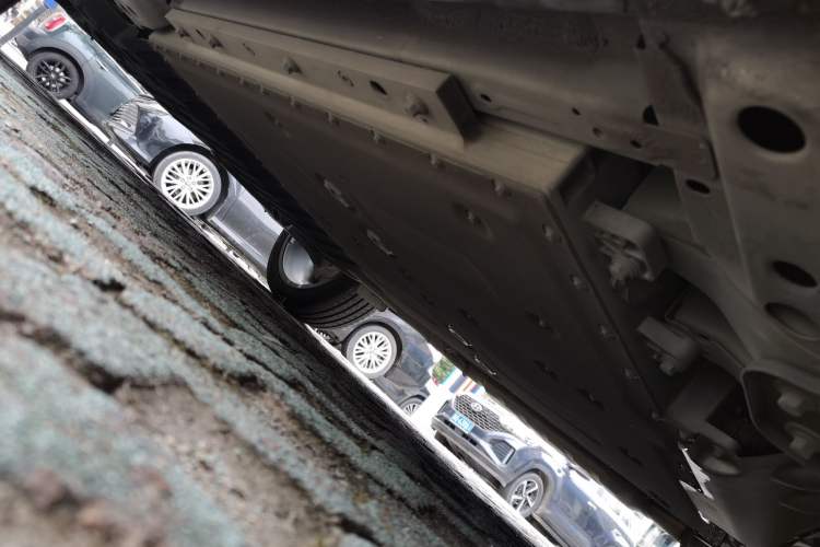 Used Geely Galaxy L7 2023 1.5T 115 km Starship Chassis Front Right