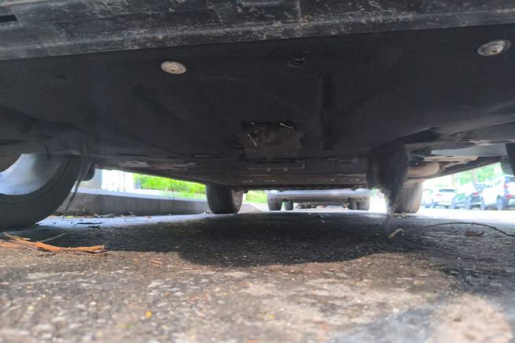 Used Geely Galaxy L7 2023 1.5T 115 km Starship Chassis Front