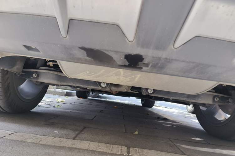Used Geely Galaxy L7 2023 1.5T 115 km Starship Chassis Rear