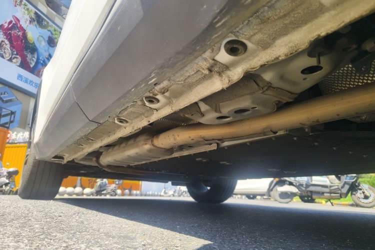 Used Geely Galaxy L7 2023 1.5T 115 km MAX Chassis Rear Left