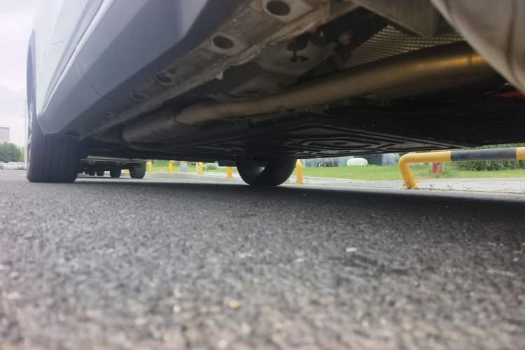 Used Geely Galaxy L7 2023 1.5T 115 km Starship Chassis Rear Left