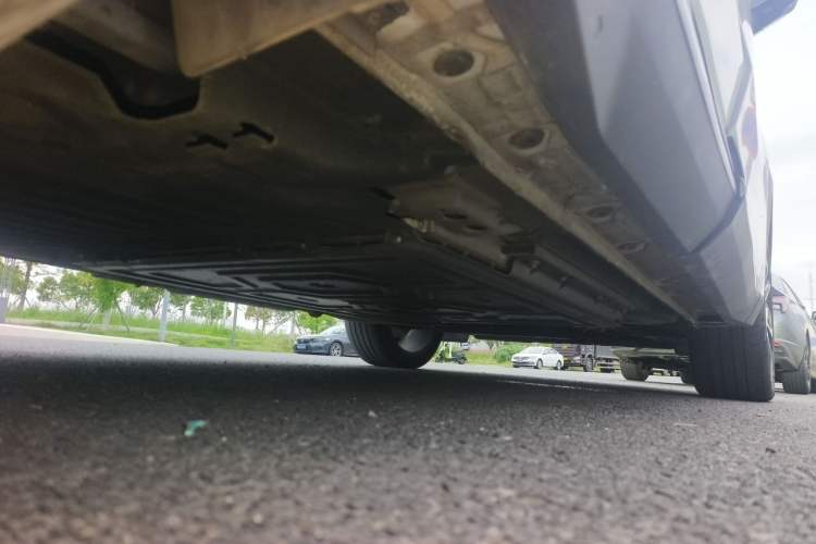 Used Geely Galaxy L7 2023 1.5T 115 km Starship Chassis Rear Right