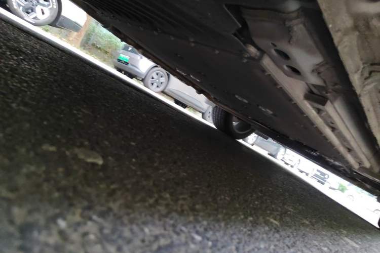 Used Geely Galaxy L7 2023 1.5T 115 km Starship Chassis Rear Right