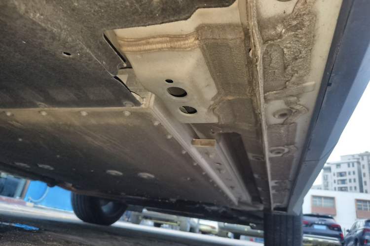 Used Geely Galaxy L7 2023 1.5T 115 km Starship Chassis Rear Right