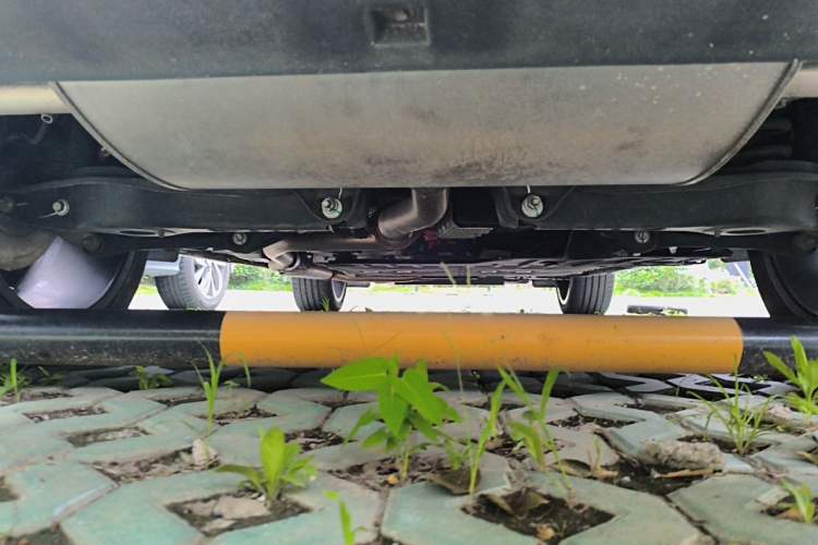 Used Geely Galaxy L7 2023 1.5T 115 km Starship Chassis Rear