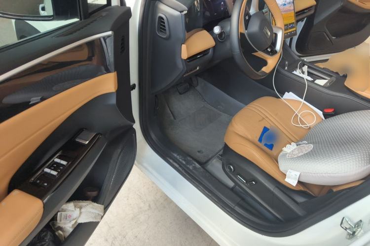 Used Geely Galaxy L7 2023 1.5T 115 km Starship Driver Seat