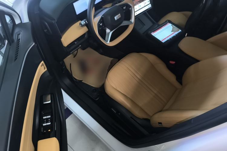 Used Geely Galaxy L7 2023 1.5T 115 km MAX Driver Seat