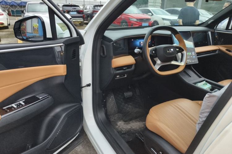 Used Geely Galaxy L7 2023 1.5T 115 km Starship Driver Seat