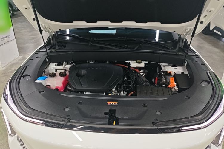 Used Geely Galaxy L7 2023 1.5T 115 km PLUS Engine Bay