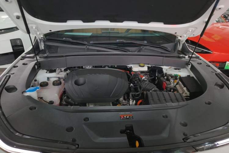 Used Geely Galaxy L7 2023 1.5T 115 km PLUS Engine Bay