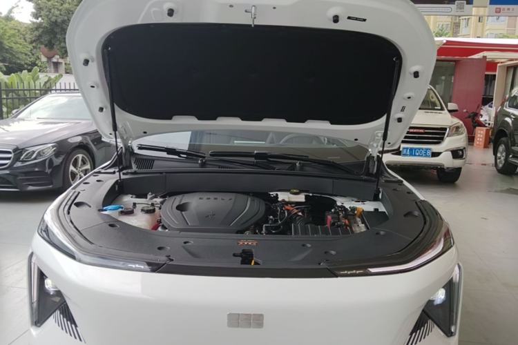 Used Geely Galaxy L7 2023 1.5T 115 km MAX Engine Bay