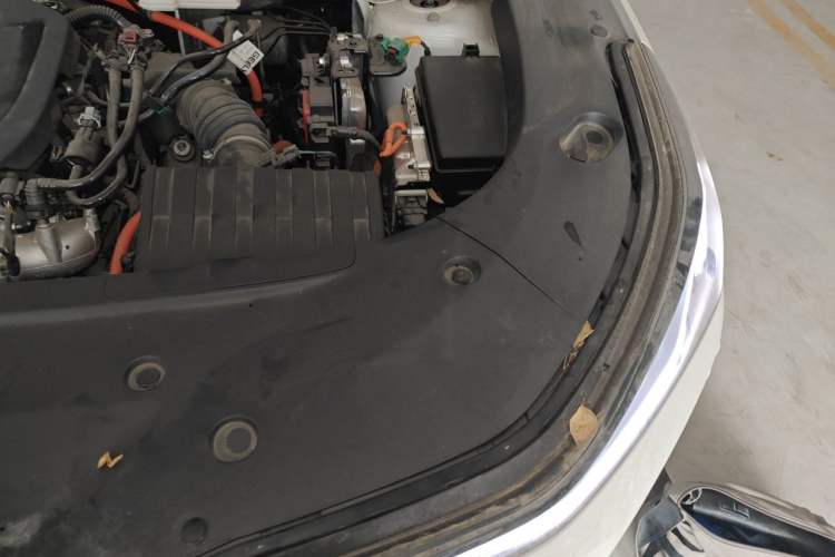 Used Geely Galaxy L7 2023 1.5T 115 km MAX Engine Bay Left