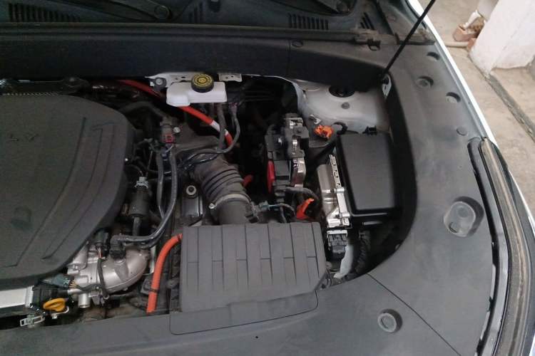 Used Geely Galaxy L7 2023 1.5T 115 km Starship Engine Bay Left